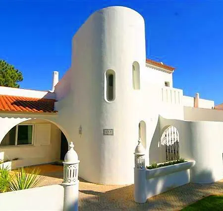 Sleeps 6 Pool Air Con T479938