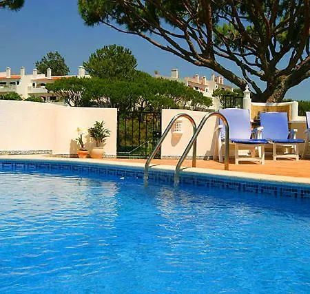 فيلة Sleeps 6 Pool Air Con T479938 *